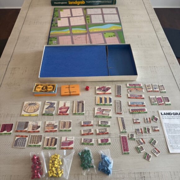 Rare, vintage 1974 Waddington's Landgrab French/English Version - Picture 2 of 10